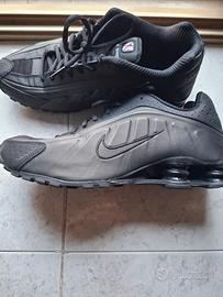 nike shocks r4
