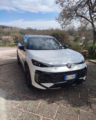 VOLKSWAGEN T-ROC 1.5 R LINE