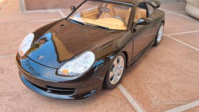 modellino Porsche 911 997 1 18 