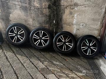 4 cerchi in lega Mak R17  con gomme invernali