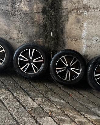 4 cerchi in lega Mak R17  con gomme invernali