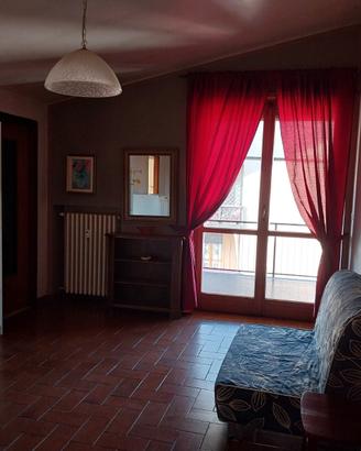 Appartamento ammobiliato al secondo piano 80 mq