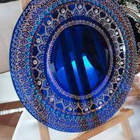 Oggetti in vetro decorato a mano.