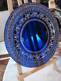 Oggetti in vetro decorato a mano.