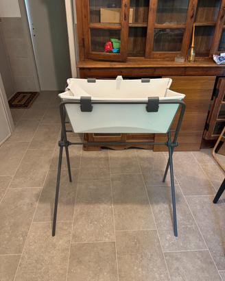 Stokke Flexi Bath con supporto e riduttore neonato