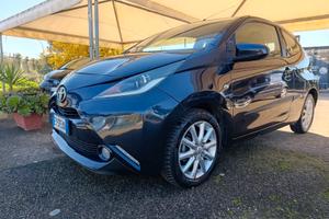 Toyota Aygo 1.0 VVT-i x-cool Gar Rate