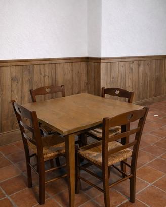 stock tavoli e sedie per ristoranti