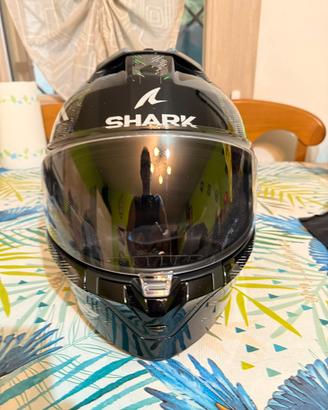 Casco Shark