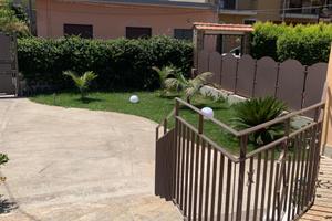 Casa vacanza "La Scogliera Nera"