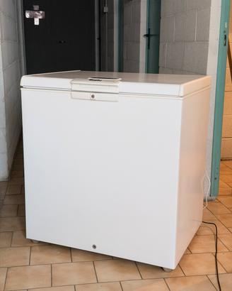 Freezer a pozzetto whirlpool