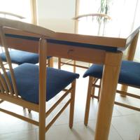 Tavolo legno massiccio con 4 sedie