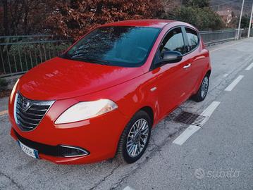 Lancia Ypsilon 1.3 MJT 16V 95 CV 5 porte S&S Plati