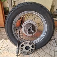 cerchione gomma camera d'aria pignone shadow 125