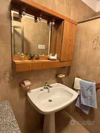 Specchiera con mobiletto bagno