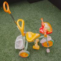 Triciclo con manico di sicurezza