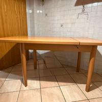 Tavolo in legno allungabile
