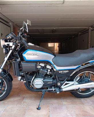 moto vf honda 750
