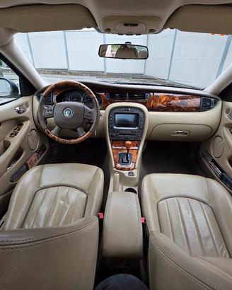 Jaguar X-Type 3.0 V6 Executive AWD automatica