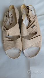 Sandali SANIFLEX nuovi zeppa n° 39 beige.