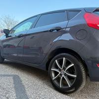 Ford Fiesta 1.2 Titanium GPL 2012 neopatentati