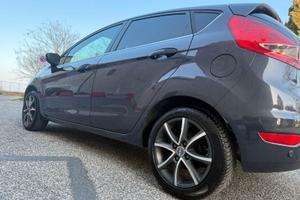 Ford Fiesta 1.2 Titanium GPL 2012 neopatentati