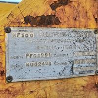 Pala cingolata Massey Fergunson 200