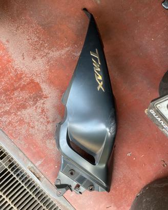 Carena posteriore destra tmax 530 iron max