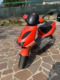 Scooter Aprilia SR stealth 50