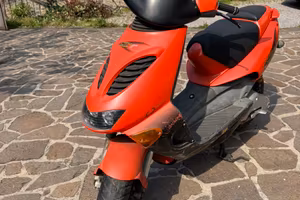 Scooter Aprilia SR stealth 50