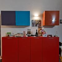 credenza rossa