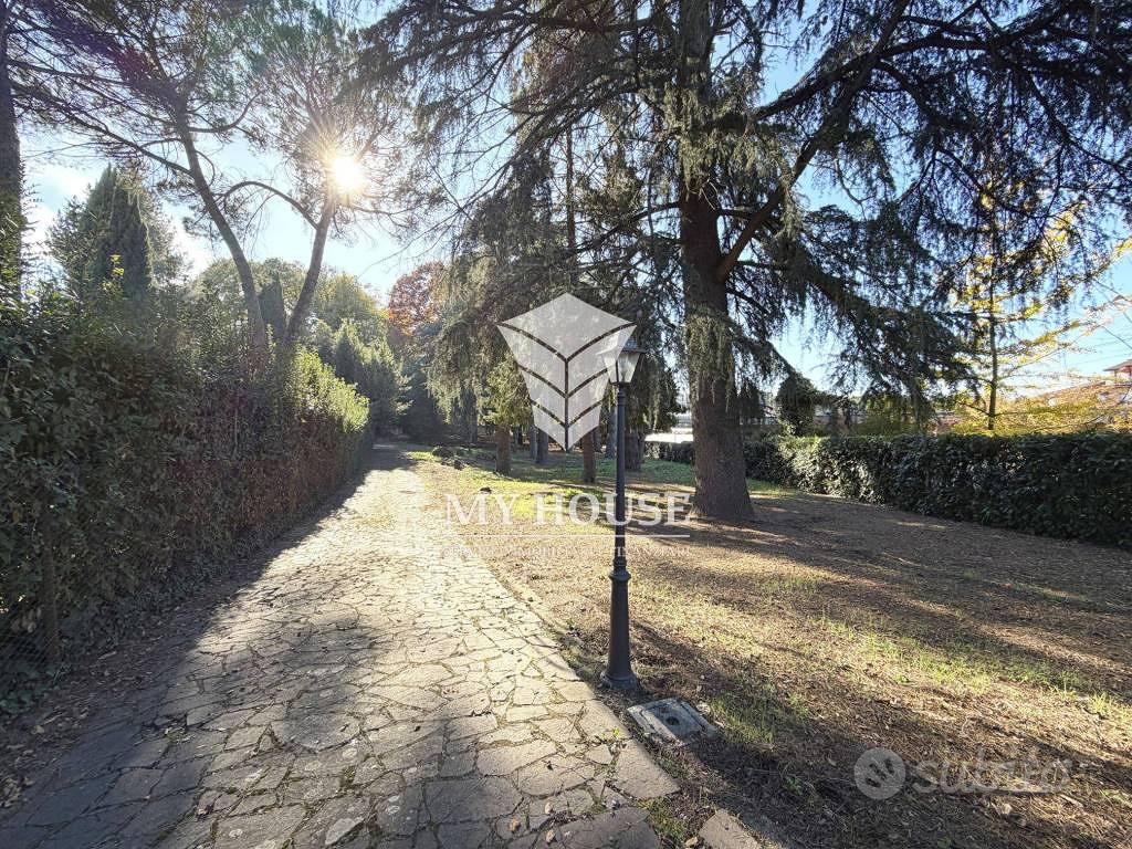 Rustico / Casale di 463 m² con più di 5 locali e b - Vista 2
