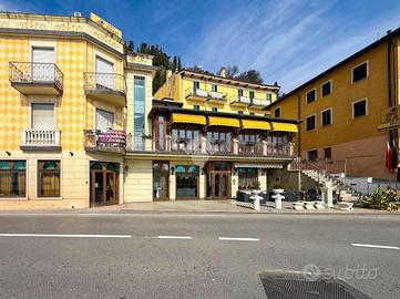 ALBERGO A TOSCOLANO-MADERNO