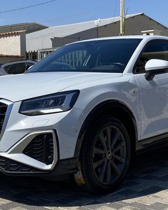 Audi Q2 S Line esterno 2.0 TDI 116CV 30 Ganci...