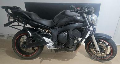 Yamaha FZ6 s1