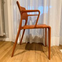 Sedia di design Arper Juno02 James Irvine