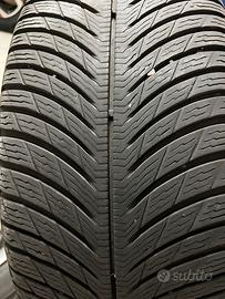 Gomme Insigna con cerchio