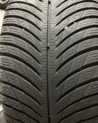 Gomme Insigna con cerchio