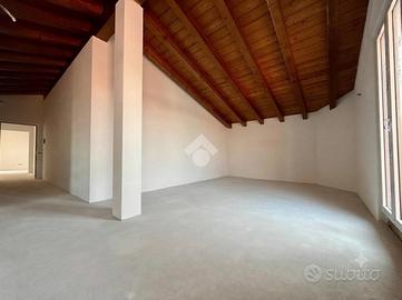 3 LOCALI A OFFLAGA
