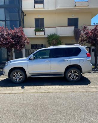 Toyota land cruiser 150