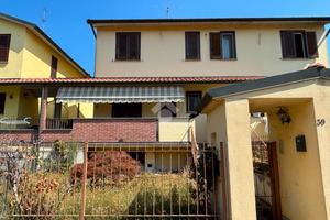 VILLA A SCHIERA A BELGIOIOSO