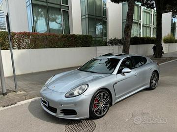 Porsche Panamera 3.0 diesel Motore Nuovo PERMUTO