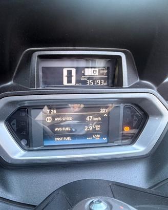 Yamaha xmax 300 tech max 23