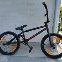 Bmx radio revo