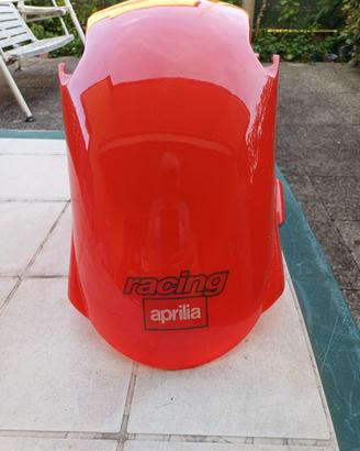 parafango rosso per scooter Aprilia