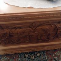 Cassapanca in noce massiccio