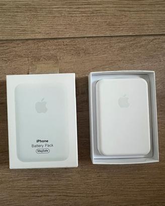Apple Magsafe battery pack