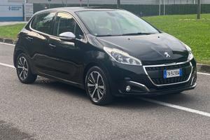Peugeot 208 BlueHDi 75 5 porte Allure