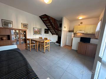 Appartamento Stagionale Trilocale con Piscina