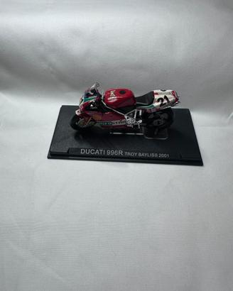 Ducati 996R - Troy Bayliss - 2001 #21