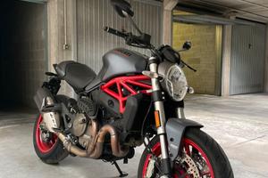 Ducati Monster 821